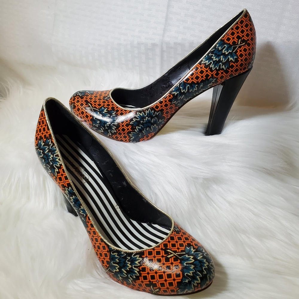 Oh...Deer! High Heel Pumps Unique Sz 8.5 M